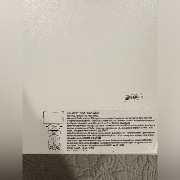 Victoria’s Secret Bridal Sleep Set NIB - Picture 4 of 4